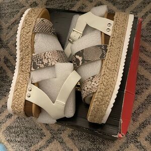 Stylish White and Tan Espadrille Sandals
